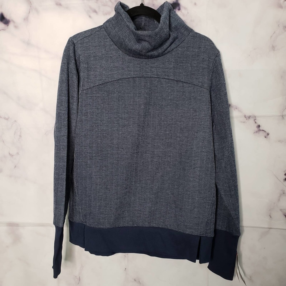 AVIA navy blue herringbone pullover S